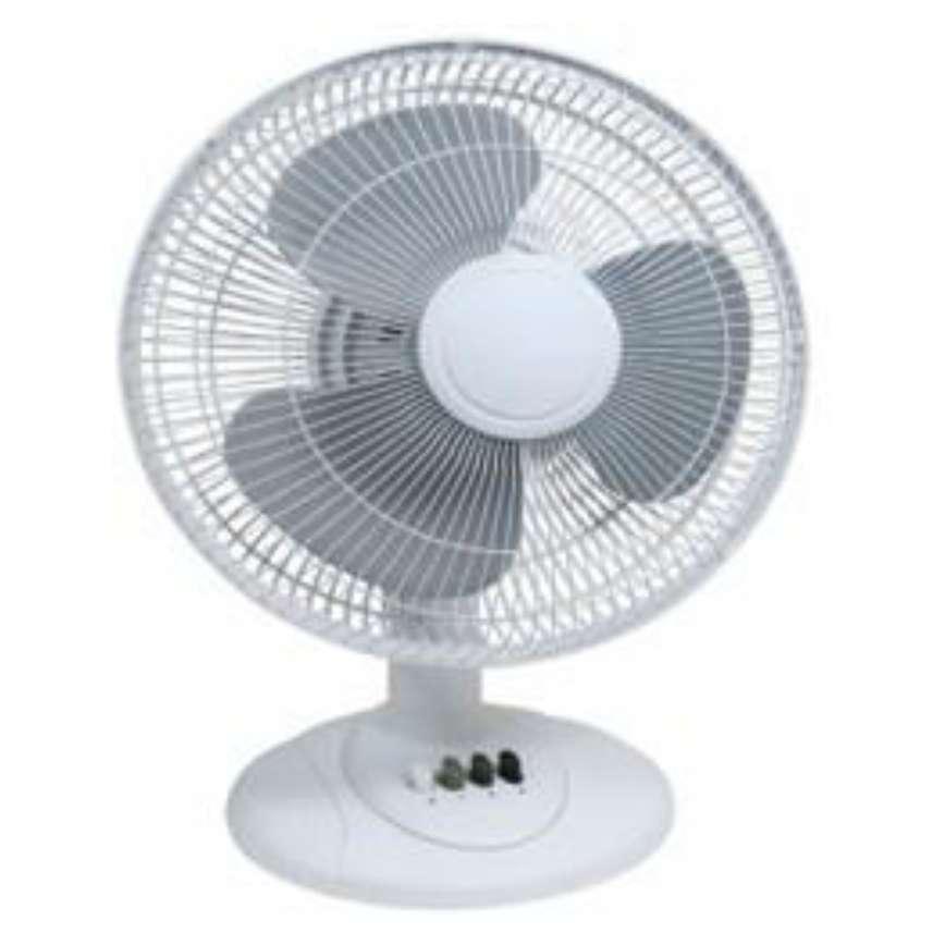 Lifesmart White Table Fan 12"